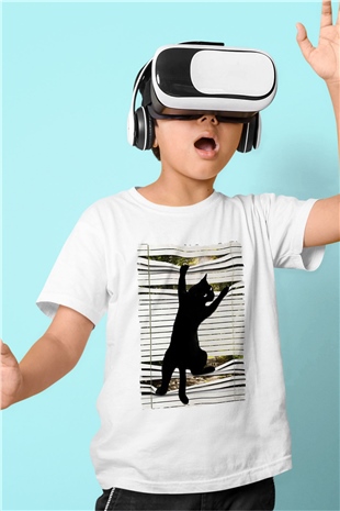 Dikizci Siyah Kedi Baskılı Unisex  Çocuk Tişört