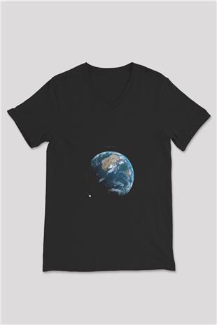 Dünya Renkli Fotoğraf Baskılı Unisex V Yaka Siyah Tİşört - Tshirt