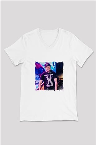 Excision Baskılı Beyaz V Yaka Unisex Tişört