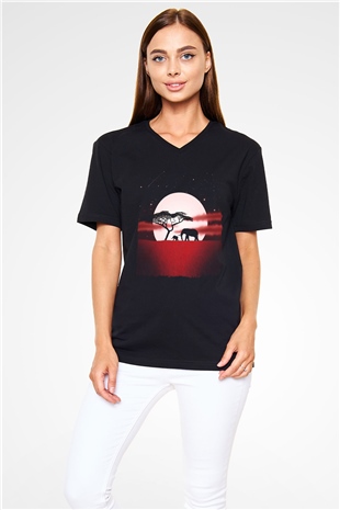 Fil Siyah Unisex V Yaka Tişört
