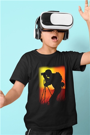 Fotoğrafçı Baskılı Siyah Unisex Çocuk Tişört