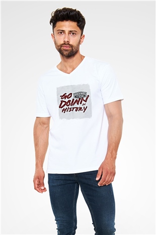 Four Year Strong Baskılı Unisex Beyaz V Yaka Tişört