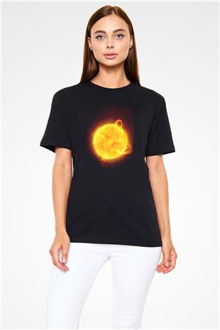 Güneş Çizim Renkli Baskılı Unisex Siyah Tişört - Tshirt