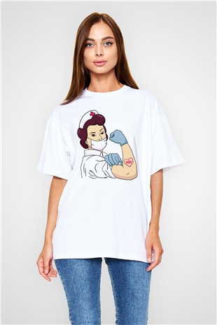 Hemşire Beyaz Oversize Tişört Oversize T-shirt - TişörtFabrikası
