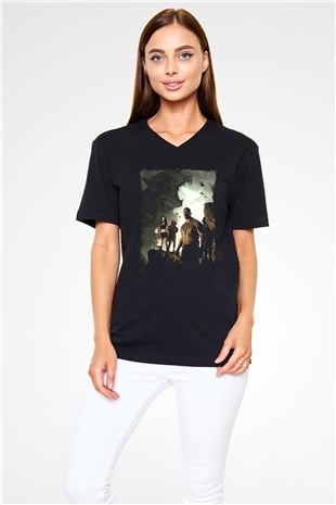 Jumanji Baskılı Unisex Siyah V Yaka Tişört - Tshirt