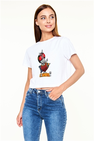 Kamen Rocket Baskılı Beyaz Kadın Crop Top Tişört