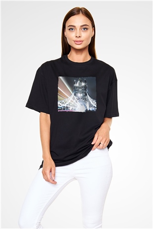 Kule Köprüsü Siyah Oversize Tişört Oversize T-shirt - TişörtFabrikası