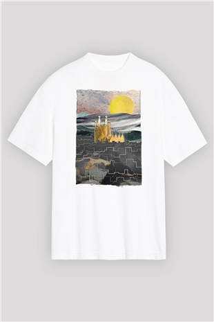 La Sagrada Familia Beyaz Oversize Tişört Oversize T-shirt - TişörtFabrikası