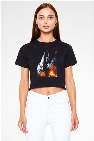 La Sagrada Familia Siyah  Crop Top Tişört