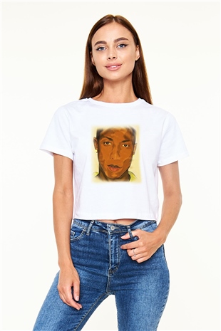 Pharrel Williams Beyaz Croptop Tişört