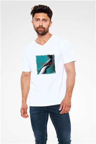 Rihanna Baskılı Beyaz V Yaka Unisex Tişört