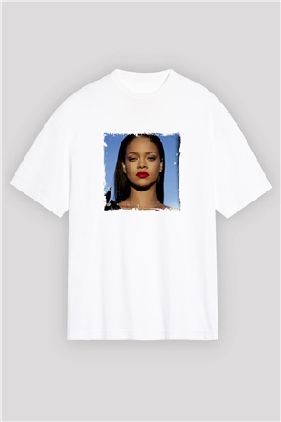 Rihanna Baskılı Oversize Beyaz Tişört
