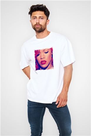 Rihanna Baskılı Oversize Beyaz Tişört