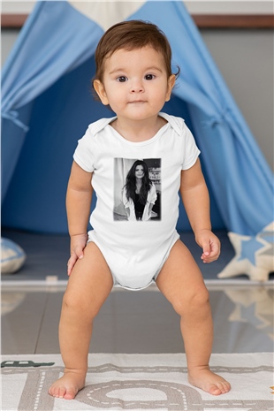 Selena Gomez Baskılı Beyaz Unisex Bebek Body - Zıbın