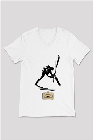 The Clash Beyaz Unisex V Yaka Tişört T-Shirt
