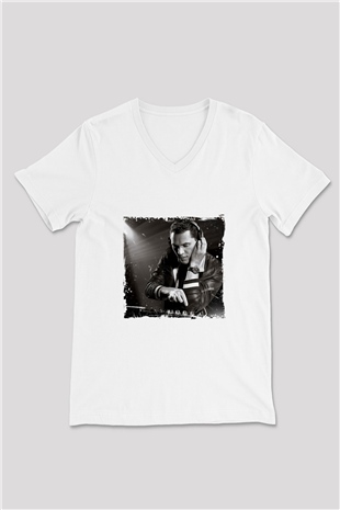 Tiesto Baskılı Beyaz V Yaka Unisex Tişört