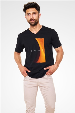 Unisex Dune Baskılı Siyah V Yaka T-shirt