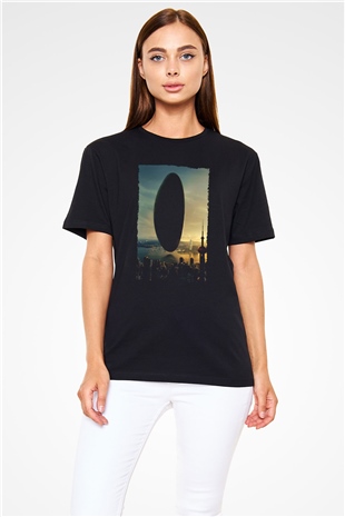 Geliş (Arrival) Baskılı Siyah Tshirt