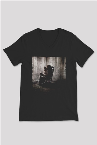 Unisex Korku Seansı (The Conjuring) Baskılı Siyah V Yaka Tişört