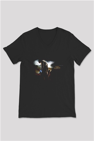 Unisex Kovboylar ve Uzaylılar (Cowboys & Aliens) Baskılı Siyah V Yaka Tişört