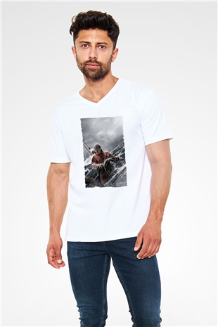 Unisex Sona Doğru - All Is Lost Baskılı Beyaz V Yaka Tişört