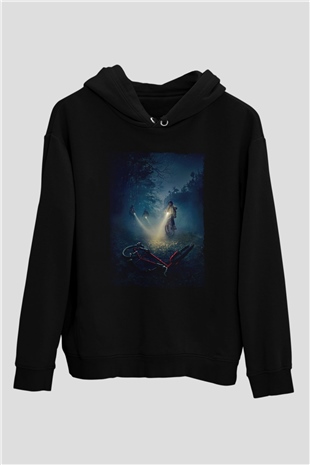 Unisex Stranger Things Baskılı Siyah Kapüşonlu Sweatshirt