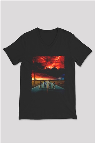 Unisex Stranger Things Baskılı Siyah V Yaka T-shirt