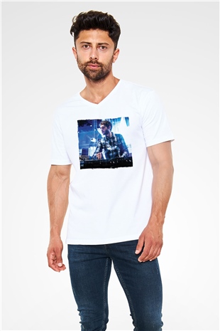 Zedd Beyaz Unisex V Yaka Tişört