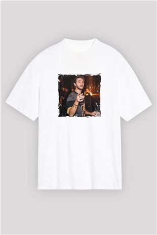 ZeddBaskılı Beyaz Oversize Tişört