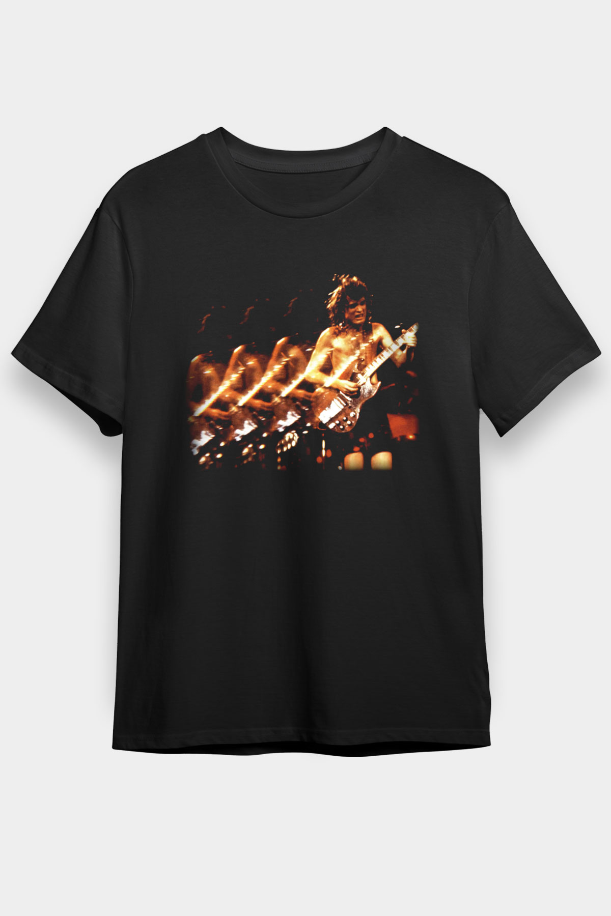 AC DC Angus Young Siyah Unisex Tişört T-Shirt - TişörtFabrikası
