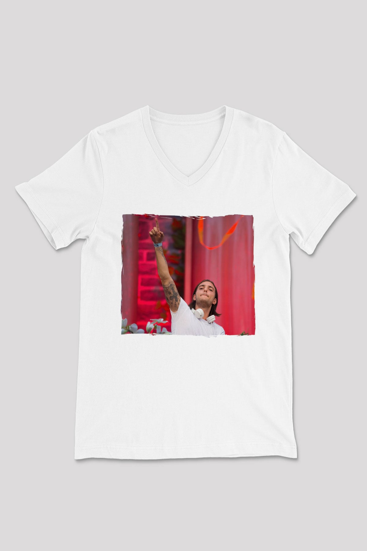 Alesso Beyaz Unisex V Yaka Tişört