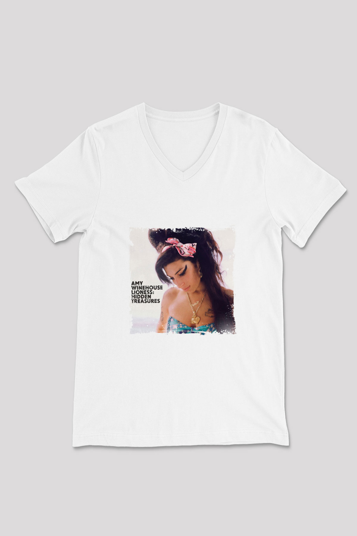 Amy Winehouse Baskılı Beyaz V Yaka Unisex Tişört