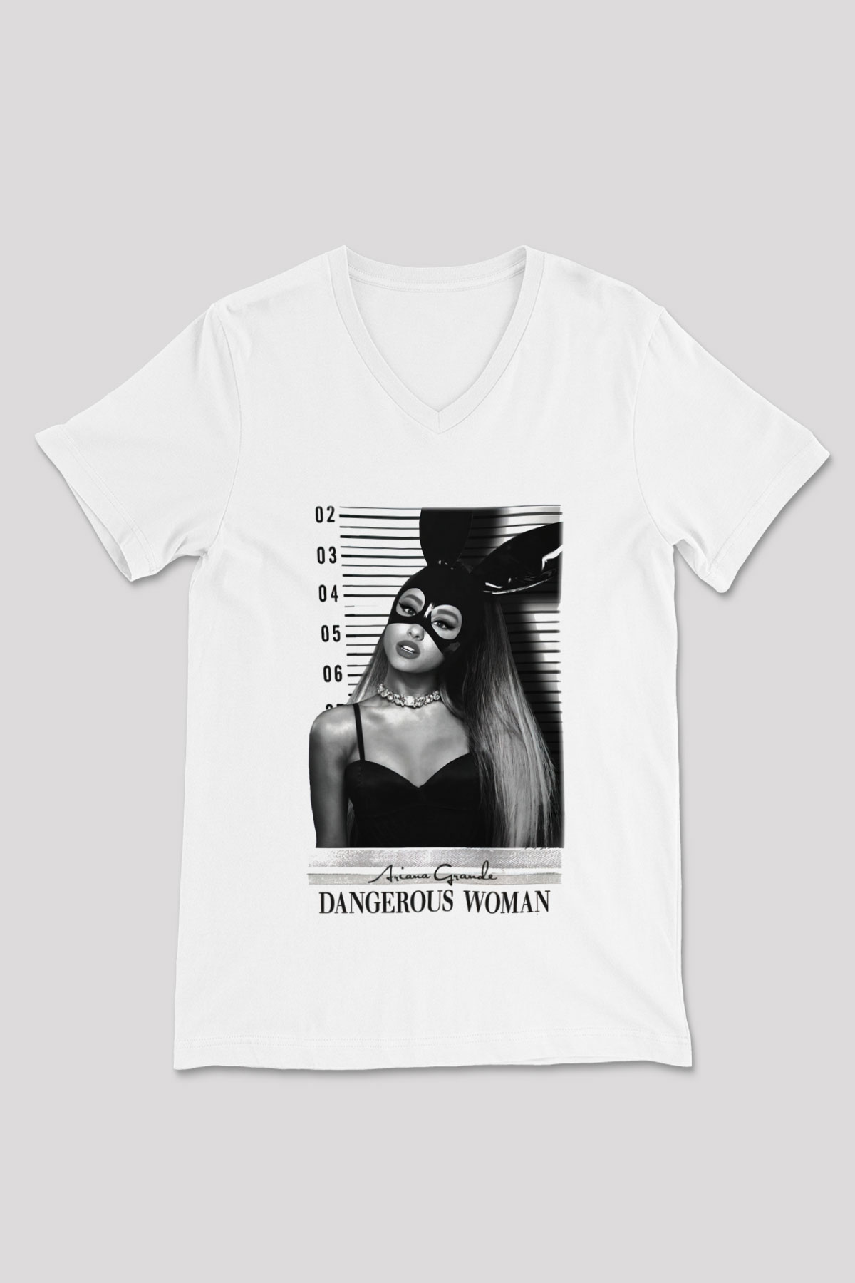 Ariana Grande Beyaz Unisex V Yaka Tişört T-Shirt