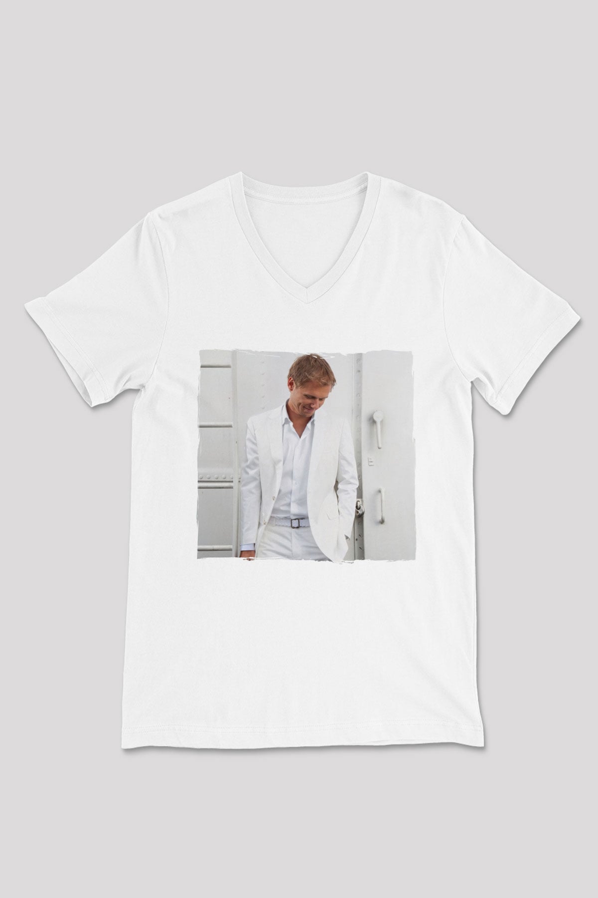 Armin Van Buuren Beyaz Unisex V Yaka Tişört