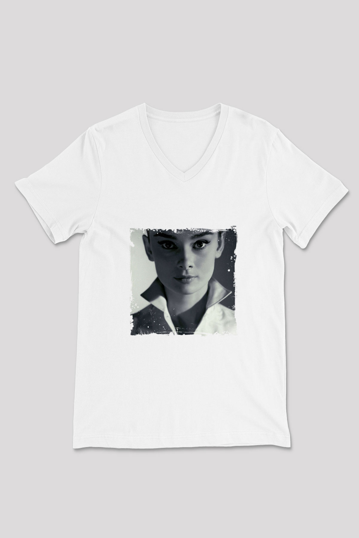 Audrey Hepburn Baskılı V Yaka Unisex Beyaz Tişört