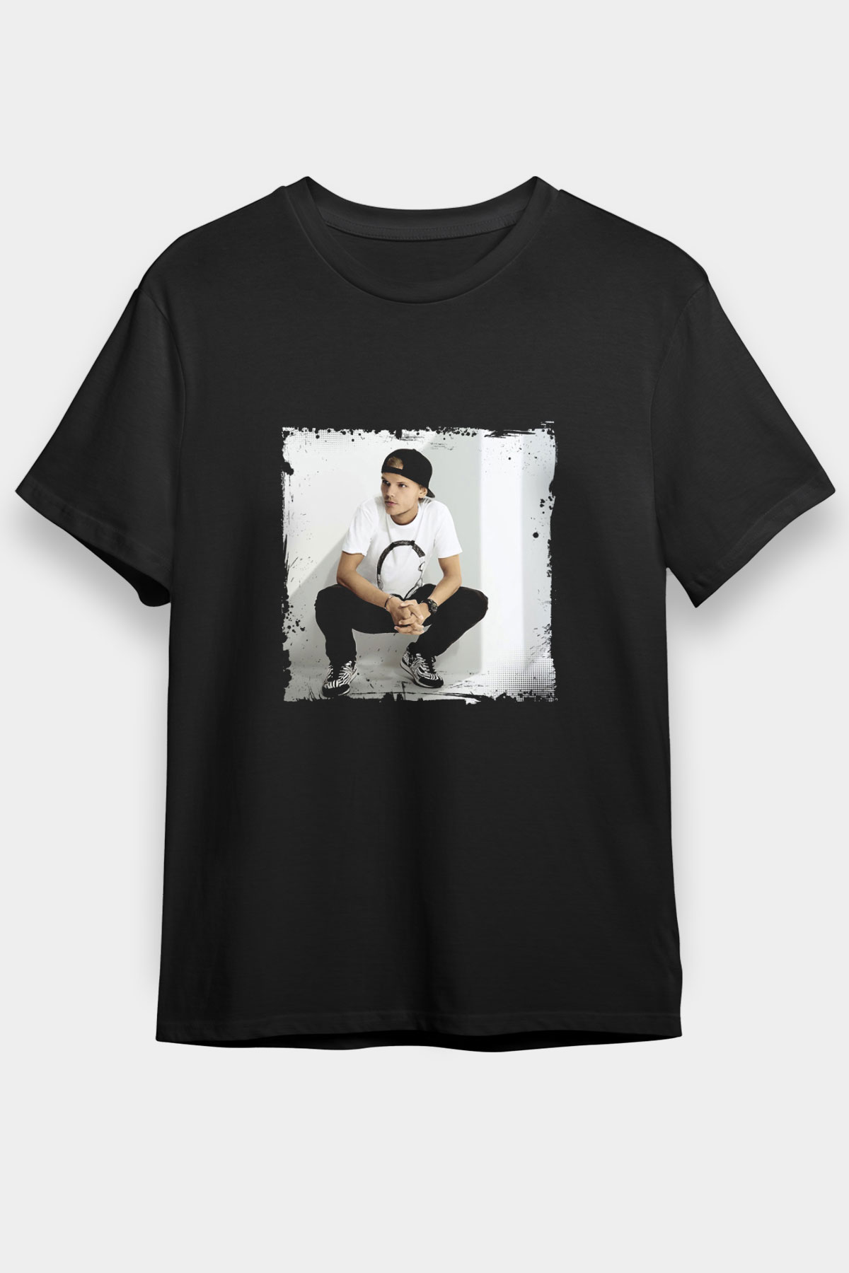 Avicii Unisex Black Graphic Tee - STREETWEAR