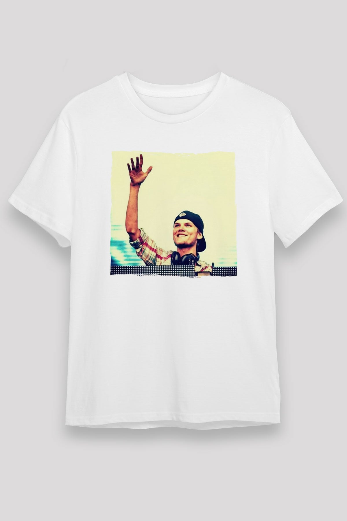 Avicii Beyaz Unisex Tişört T-Shirt - TişörtFabrikası