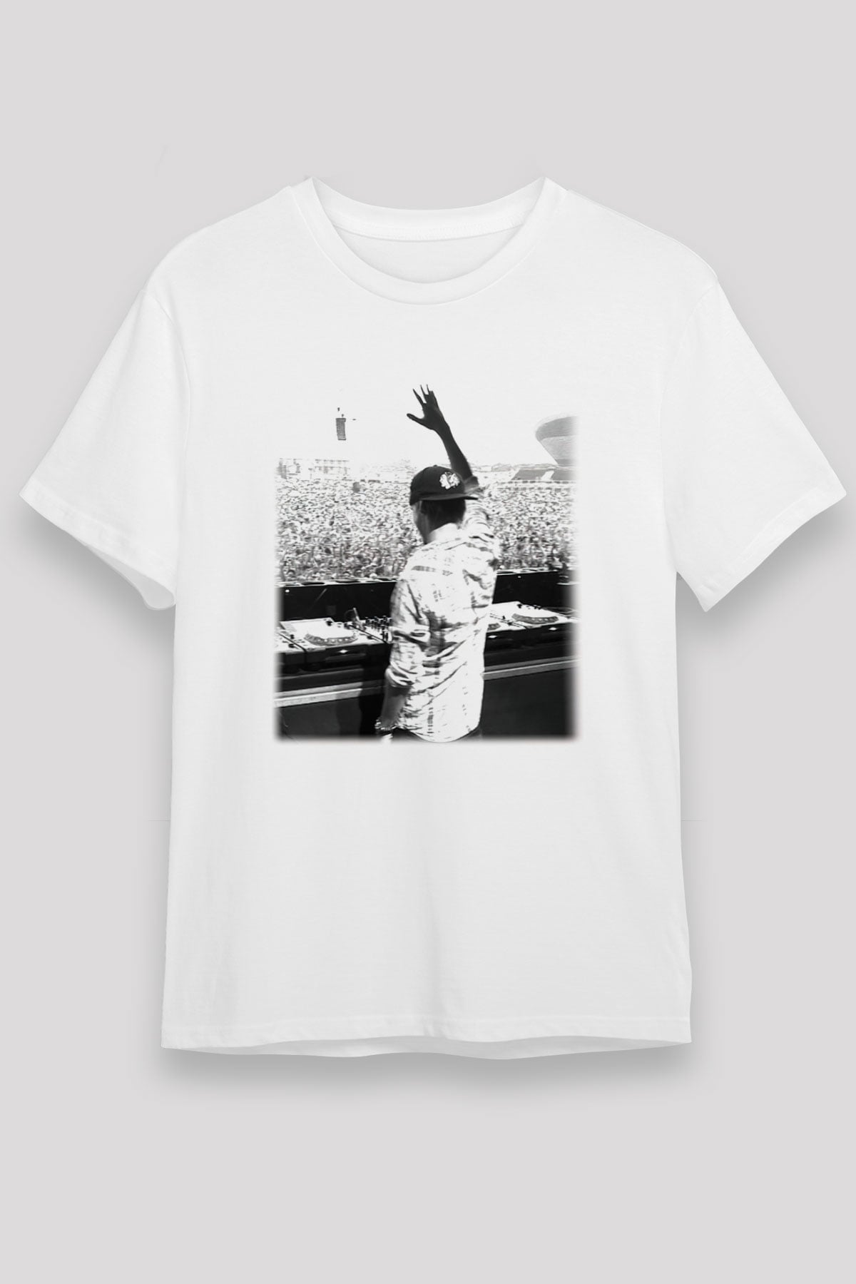 Avicii Beyaz Unisex Tişört T-Shirt - TişörtFabrikası
