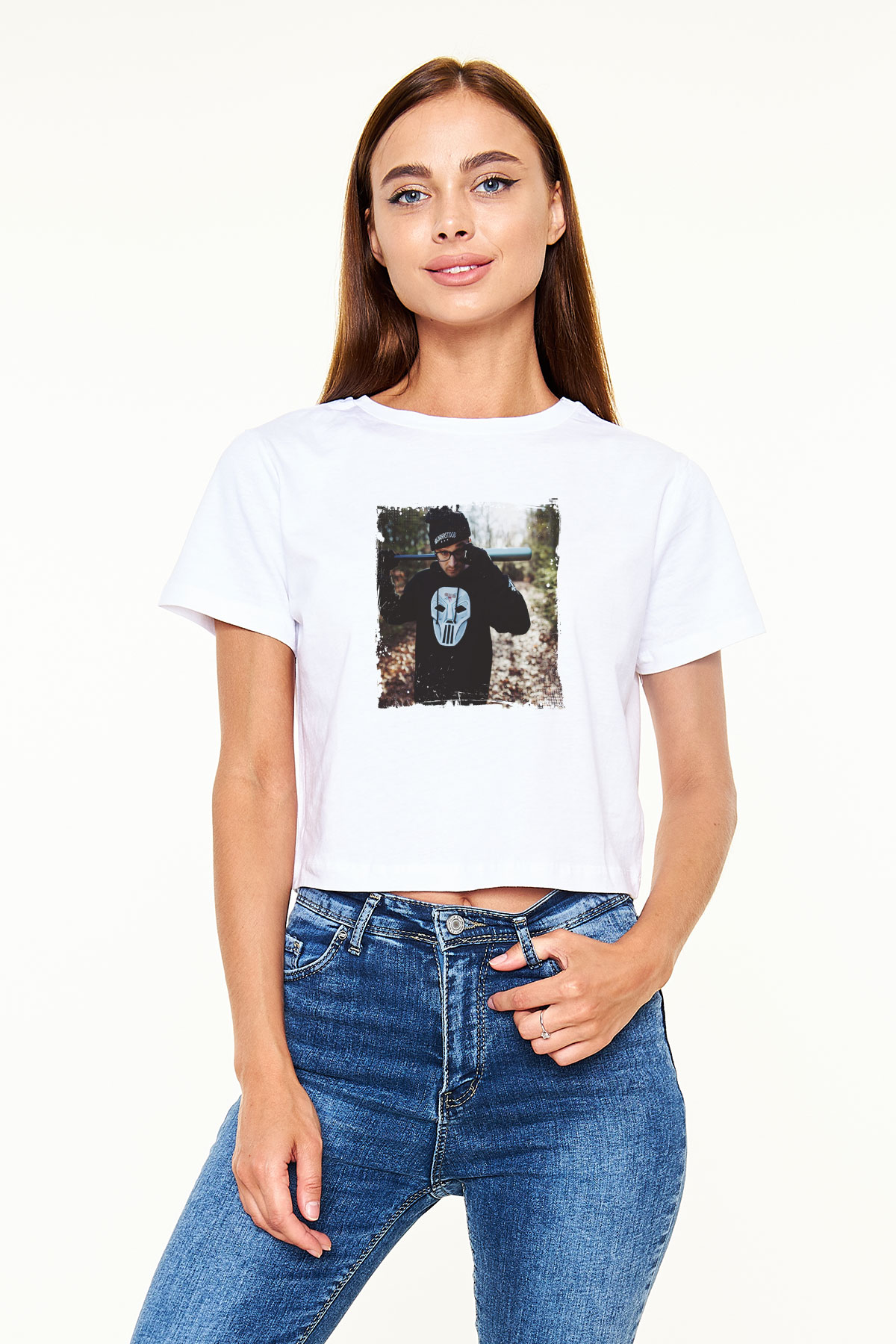 Chris Webby Baskılı Beyaz Kadın Crop Top Tişört
