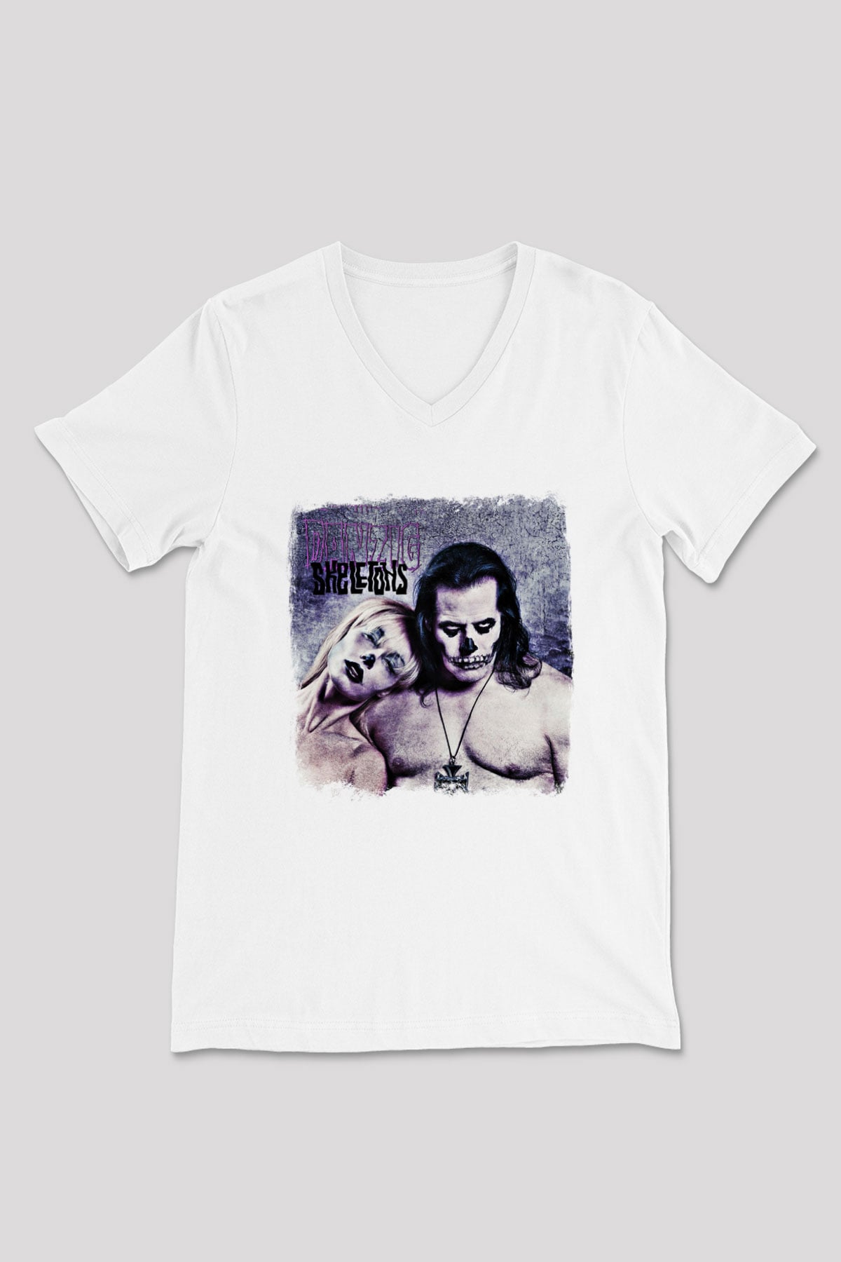 Danzig Baskılı Unisex Beyaz V Yaka Tişört