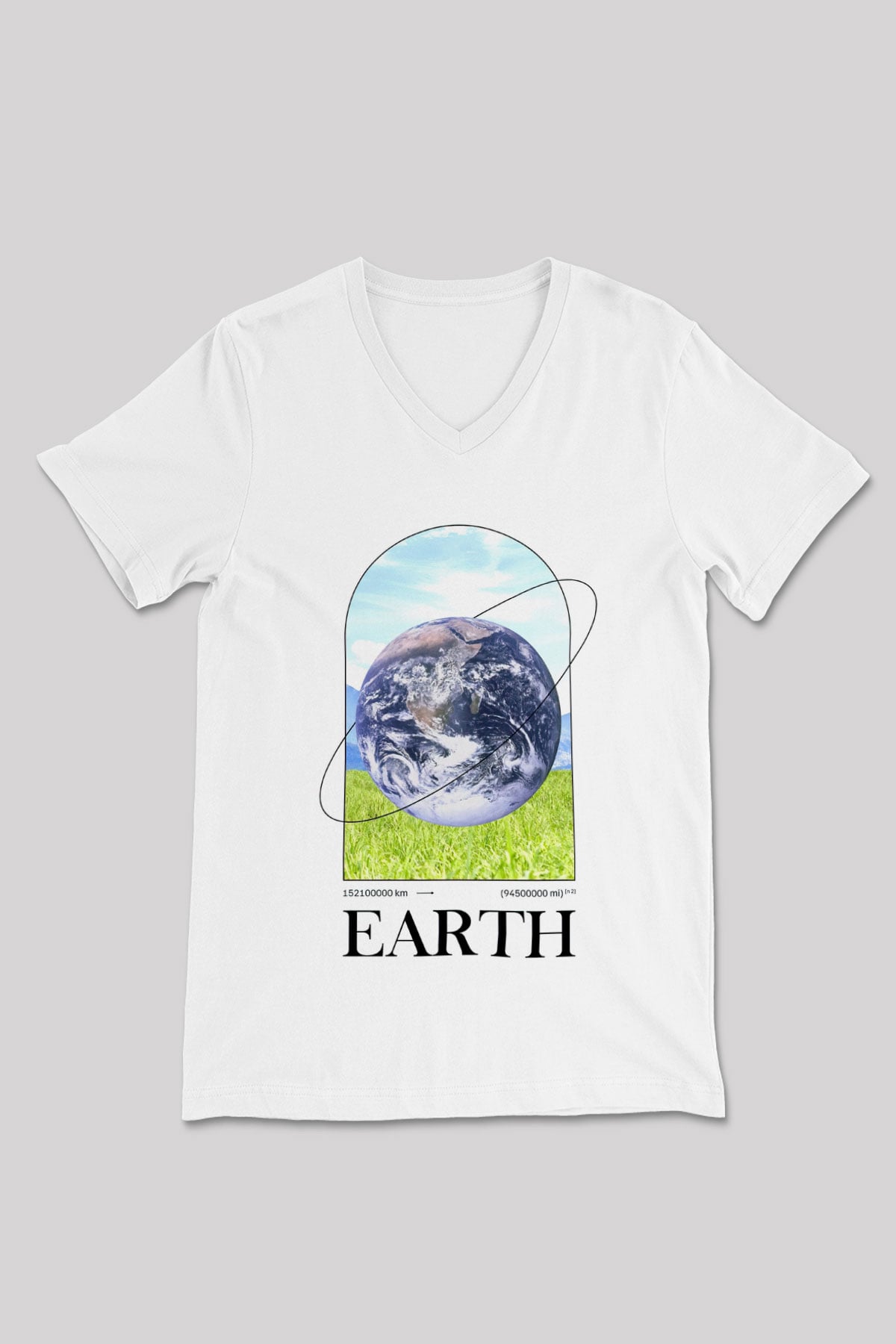 Dünya Baskılı Unisex V Yaka Beyaz Tişört - Tshirt
