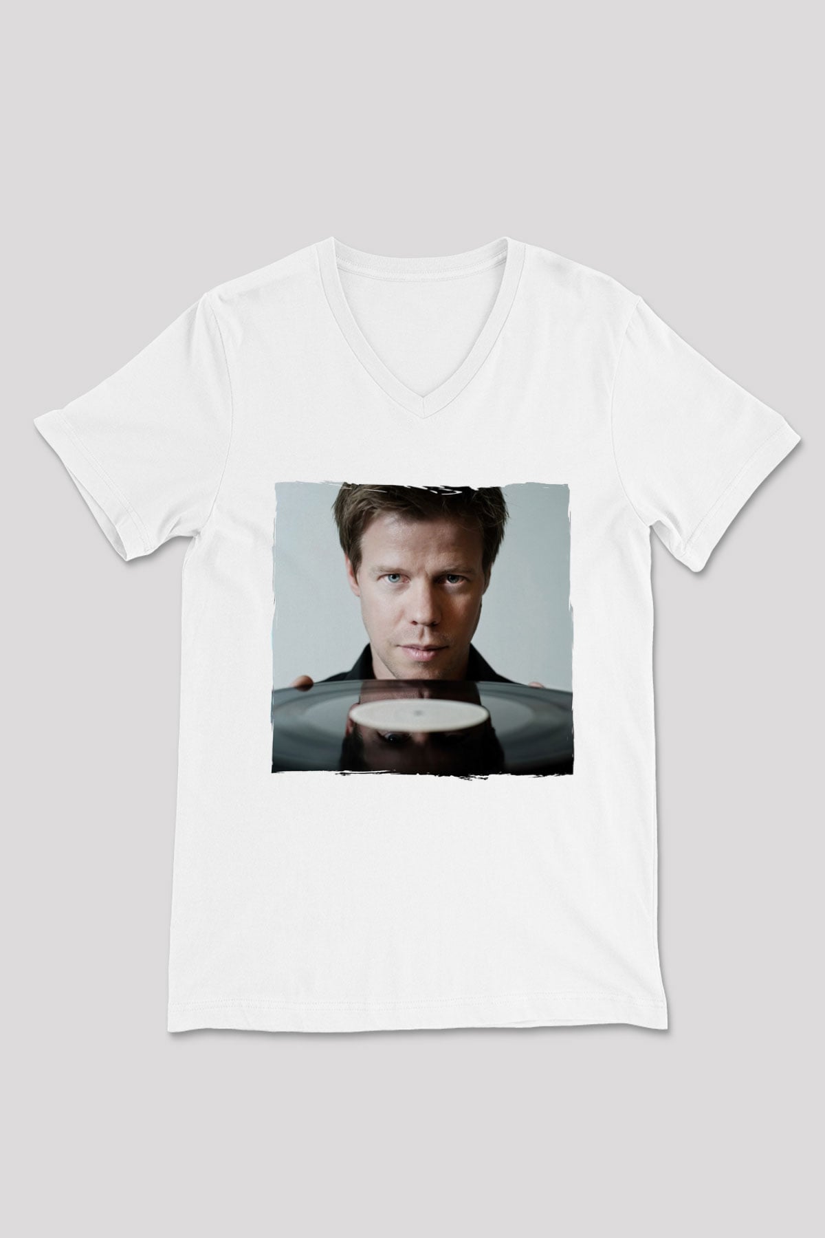 Ferry Corsten Beyaz Unisex V Yaka Tişört
