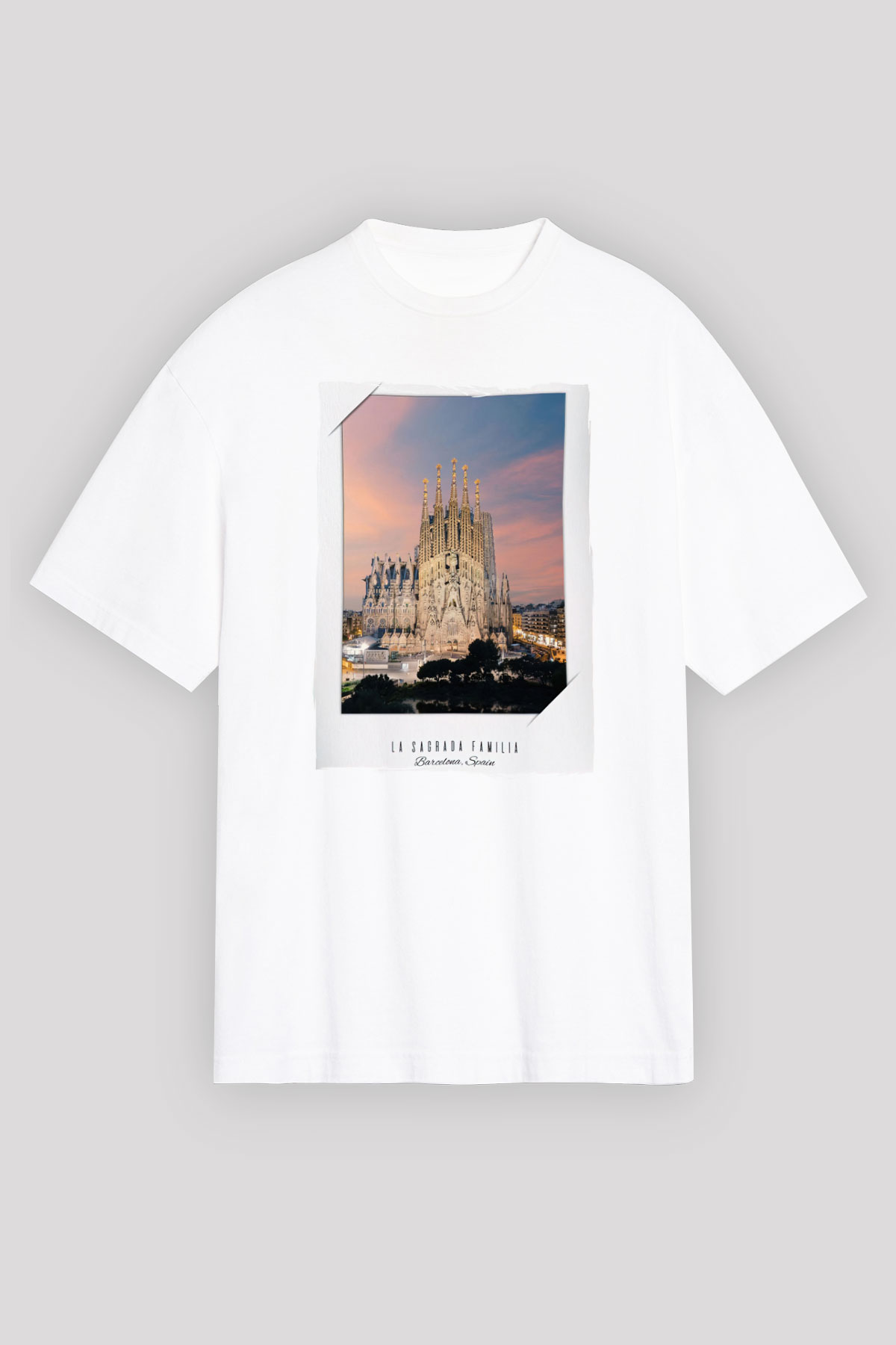 La Sagrada Familia Beyaz Unisex Tişört T-Shirt - TişörtFabrikası