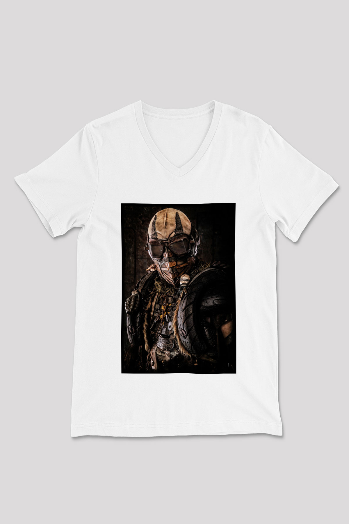 Mad Max Beyaz Unisex V Yaka Tişört T-Shirt