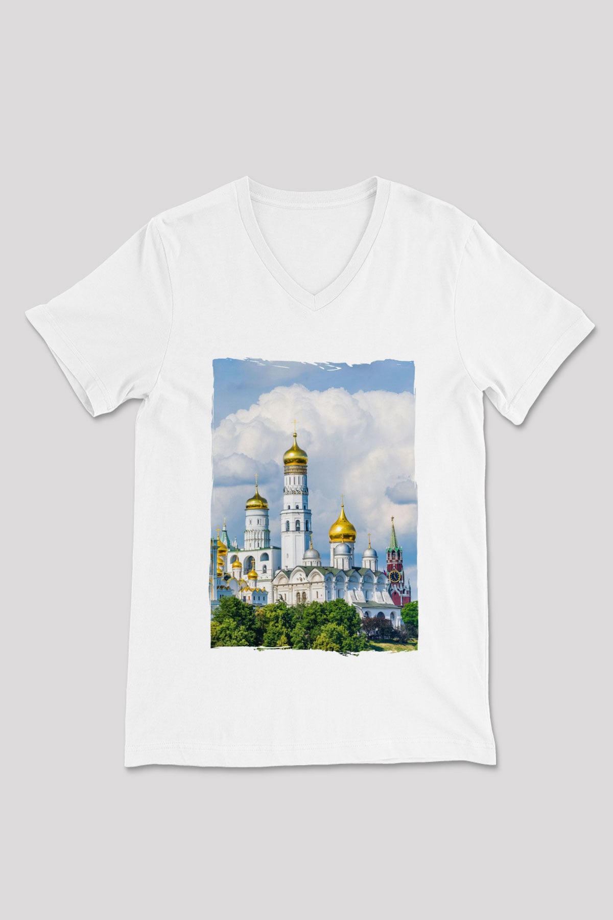 Moskova Kremlini Beyaz Unisex V Yaka Tişört