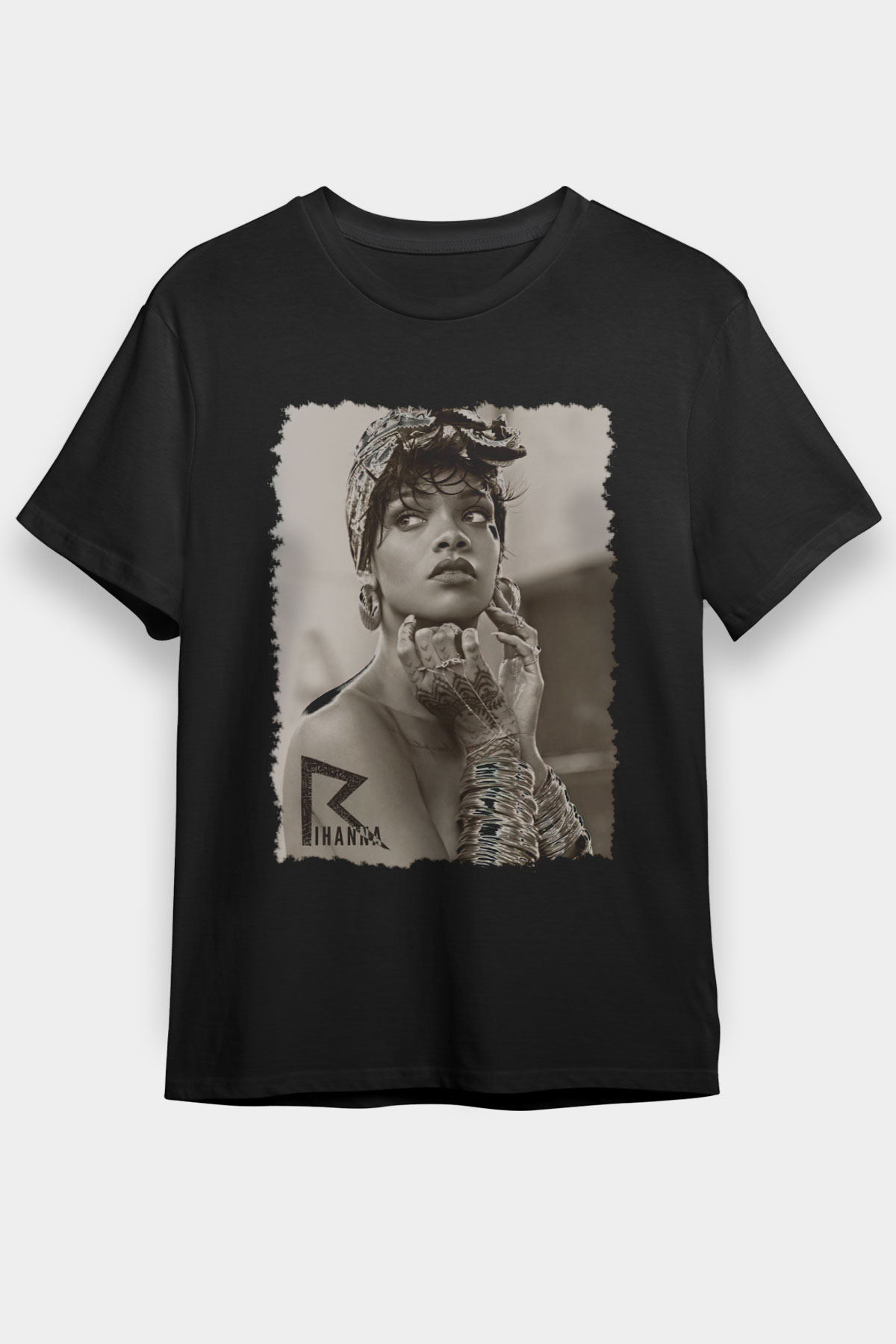 Rihanna Beyaz Unisex Tişört T-Shirt - TişörtFabrikası