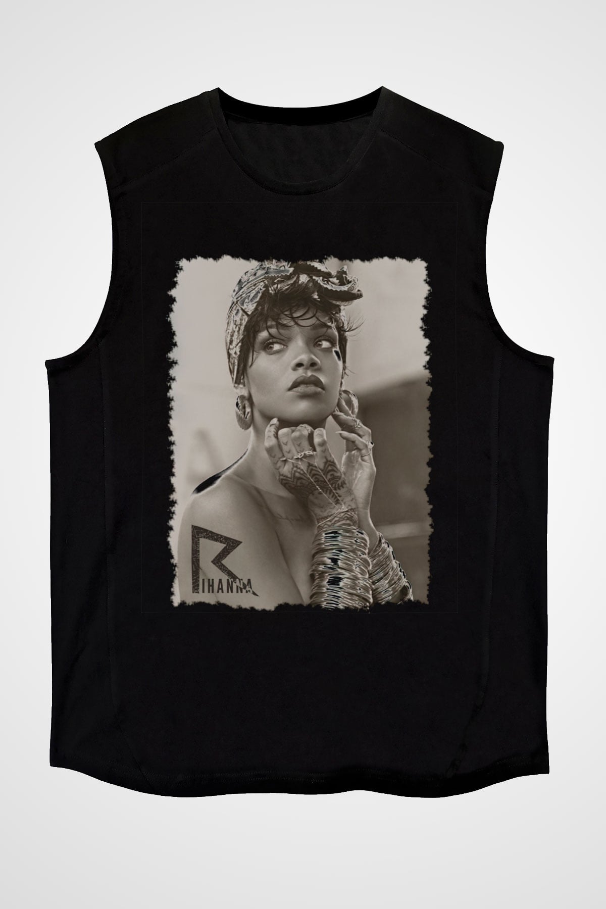 Rihanna Siyah Unisex Kolsuz Tişört