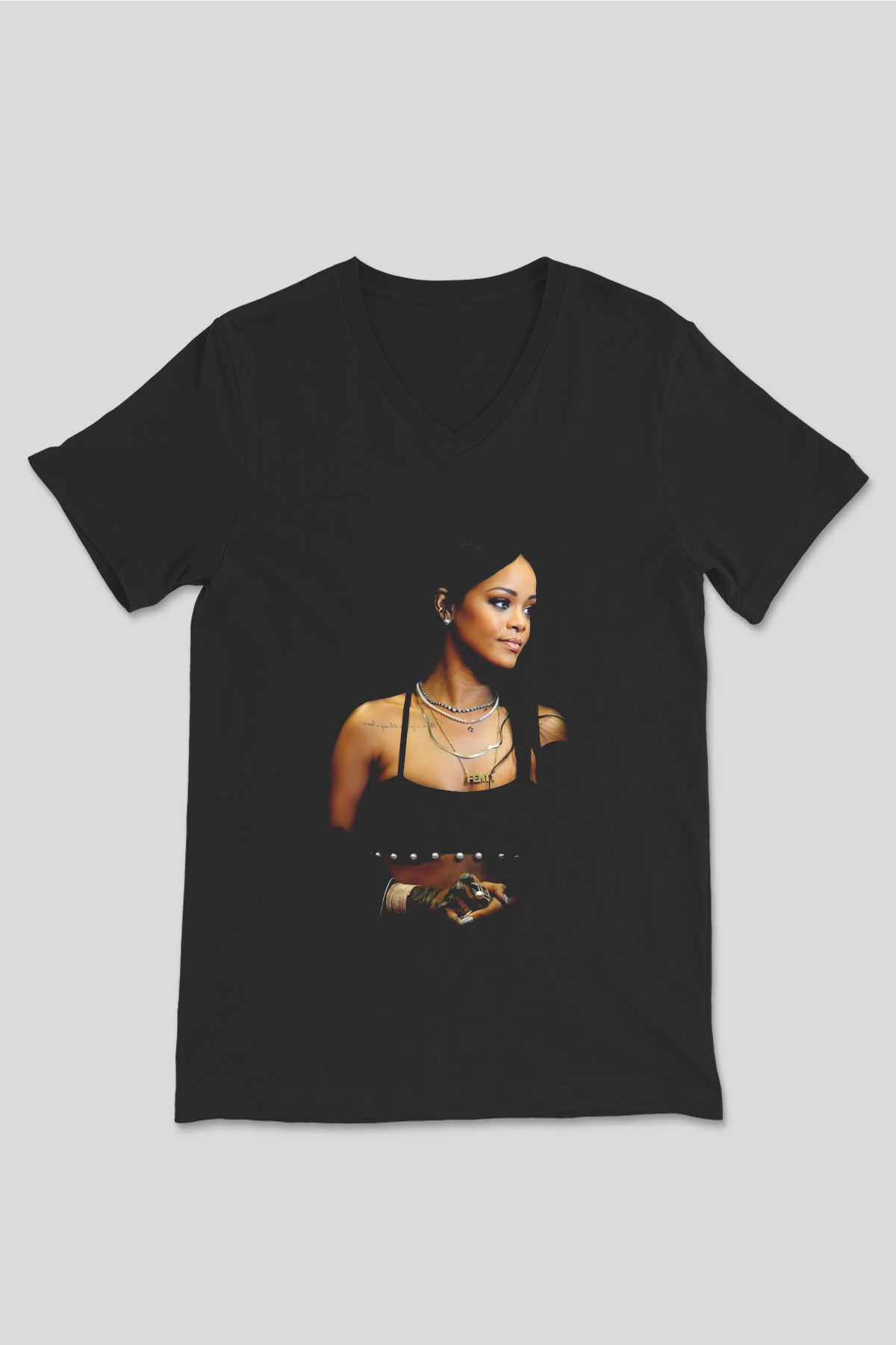 Rihanna Siyah Unisex V Yaka Tişört T-Shirt