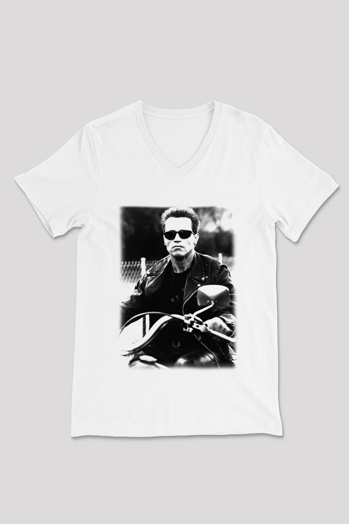 The Terminator Beyaz Unisex V Yaka Tişört T-Shirt