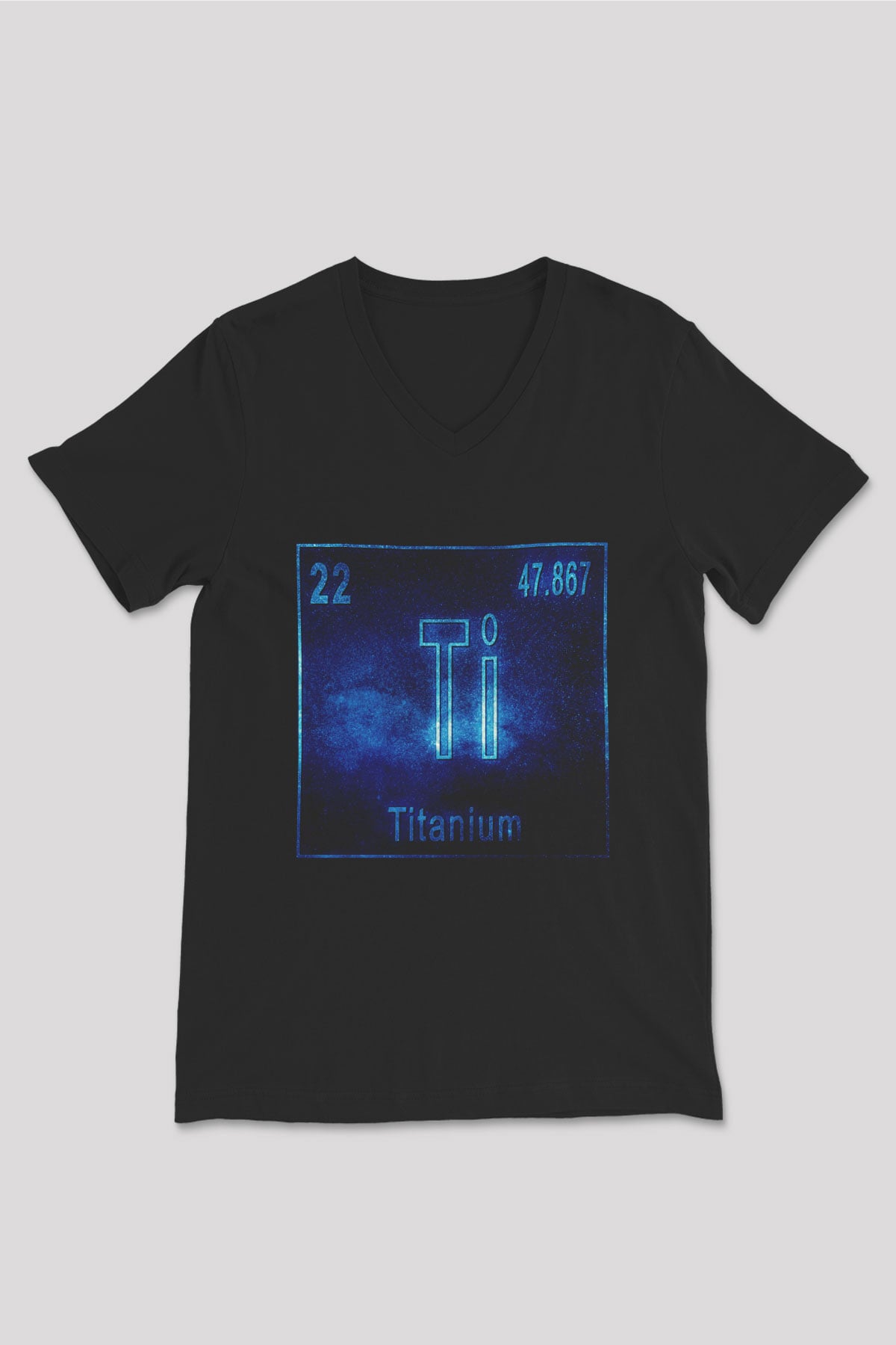 Titanyum Atom Numarası Baskılı Unisex Siyah V Yaka Tişört